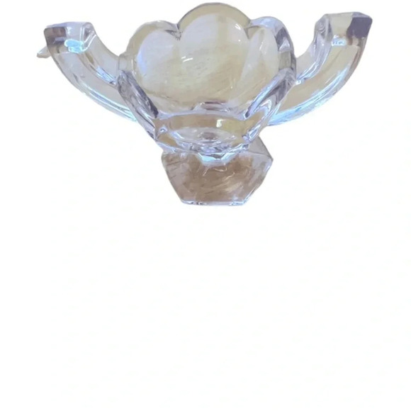 Vintage Antique Small Handled‎ Cut Glass Bowl - Picture 2 of 3